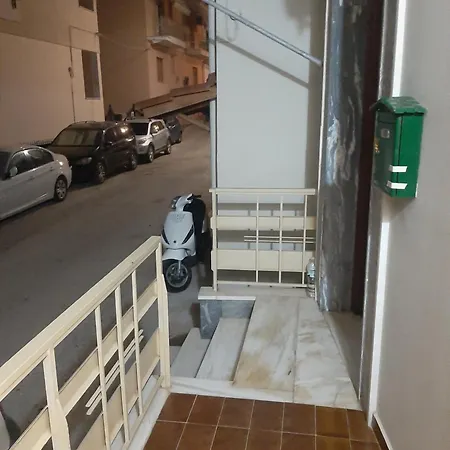 Retro Chic Apartment *